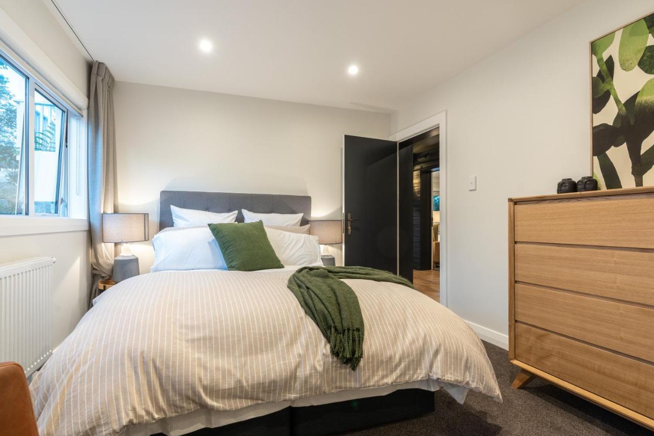 The Village Reserve Boutique Accomodation オークランド エクステリア 写真