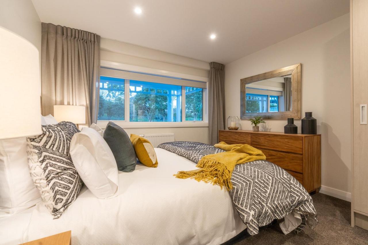 The Village Reserve Boutique Accomodation オークランド エクステリア 写真