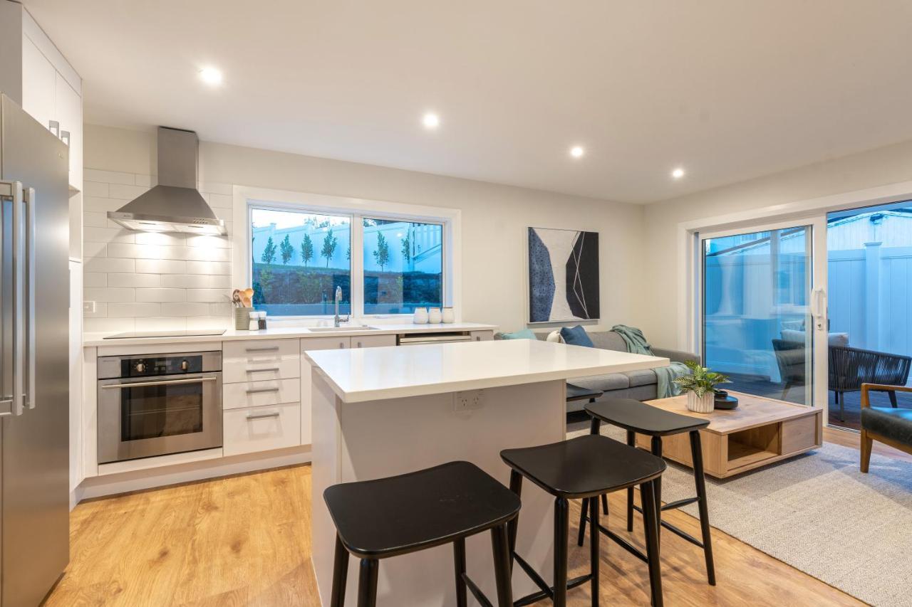 The Village Reserve Boutique Accomodation オークランド エクステリア 写真