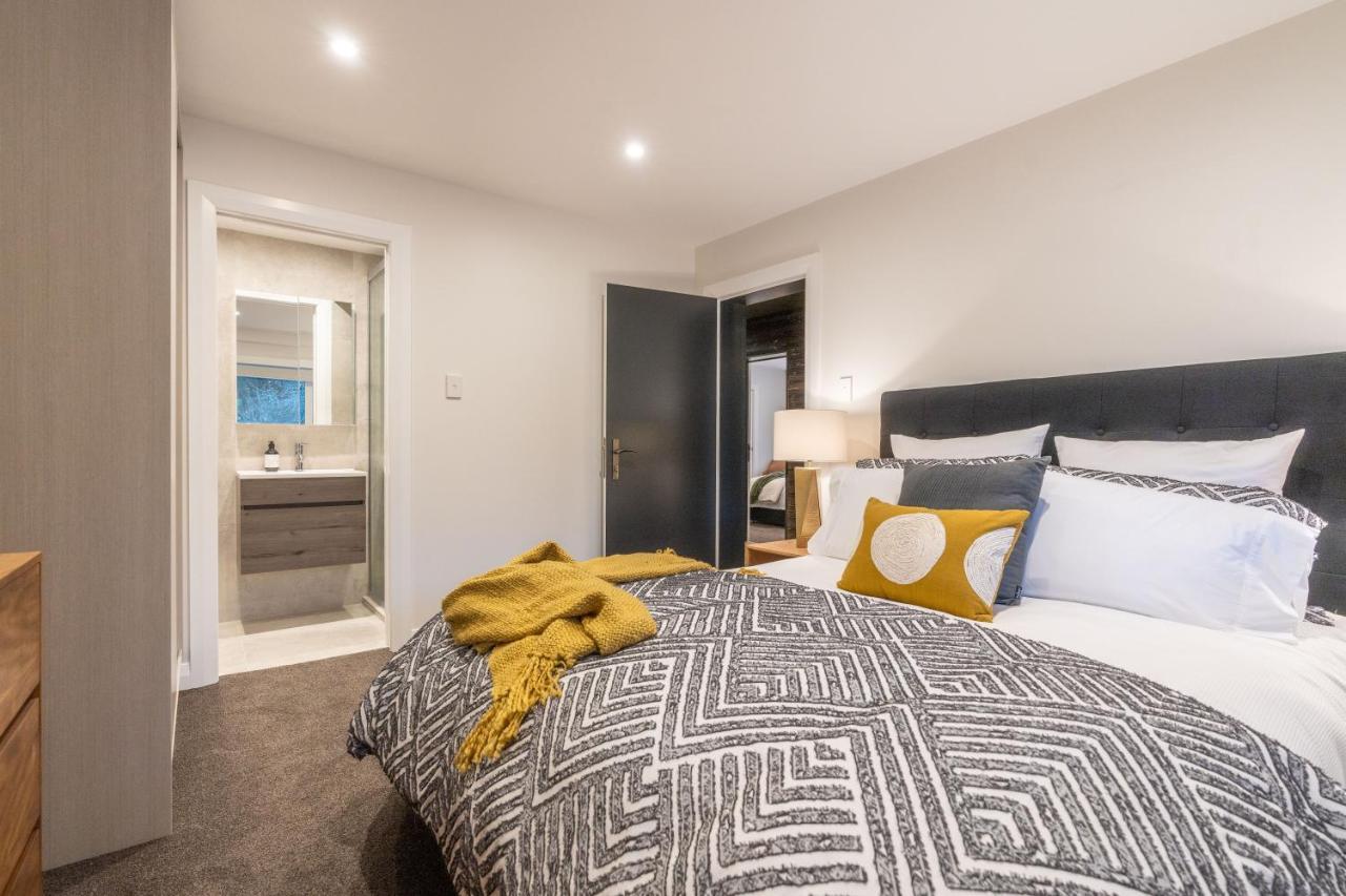The Village Reserve Boutique Accomodation オークランド エクステリア 写真